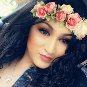 Meet your Posher, Magda